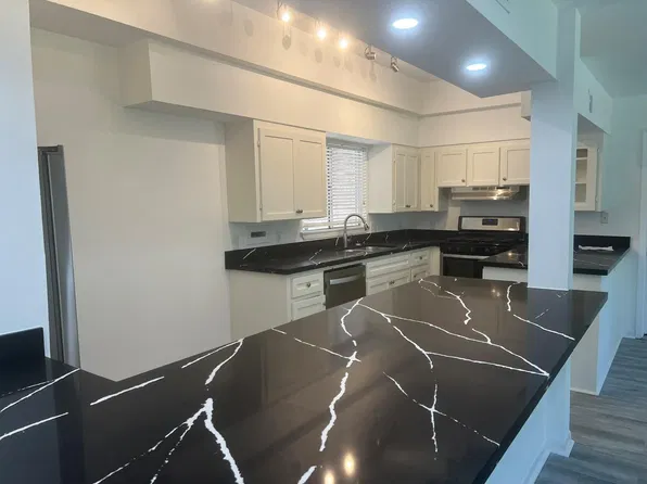9007 Dunlap St, Houston, TX 77074