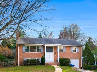 6503 Machodoc Ct, Falls Church, VA 22043