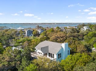 102 Wyndward Ct, Emerald Isle, NC 28594