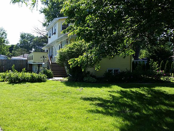 3rd image of 226 S Summit Ave