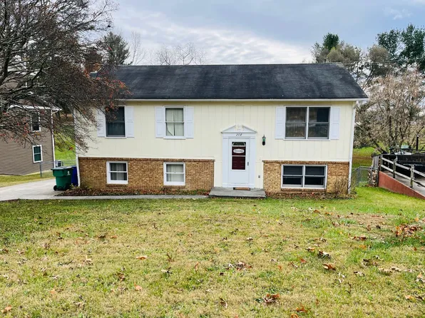 208 Ardmore St, Blacksburg, VA 24060