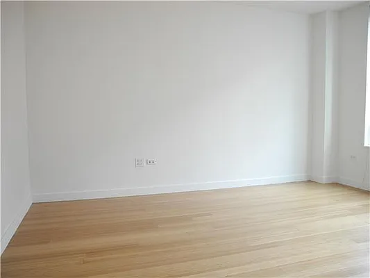 Rented by R New York | media 4