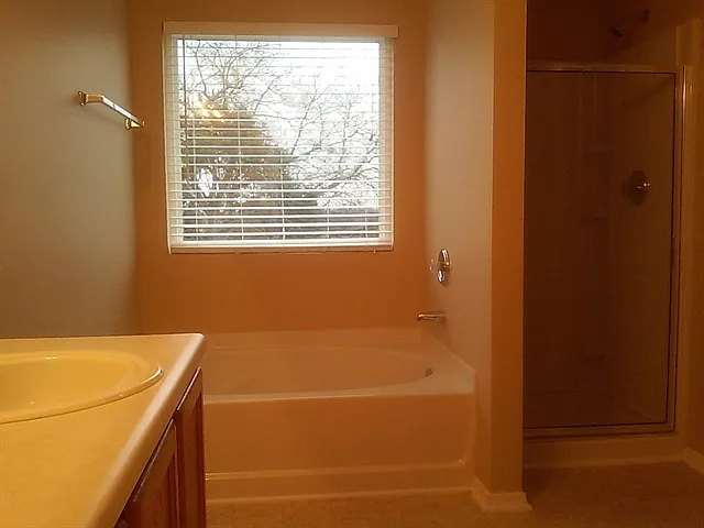 1226 Lasalle Dr — Photo 6