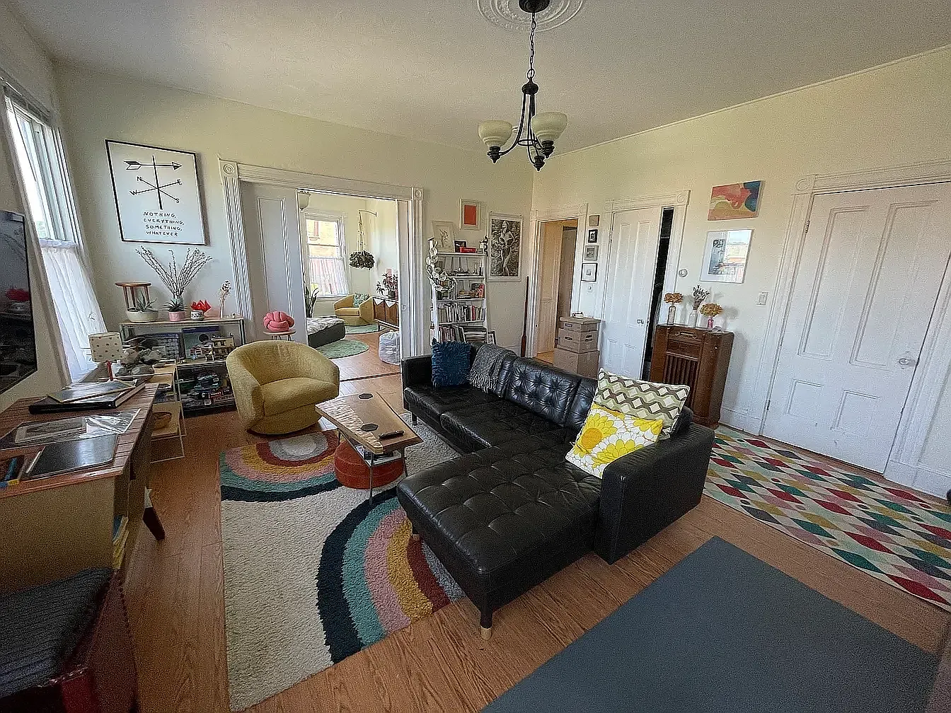 3 bed, 1250 sqft, $1,300 — Photo 3