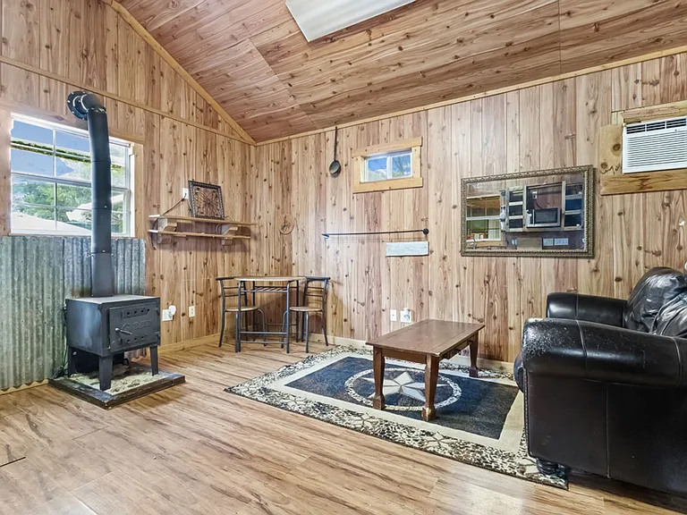 263 Stacie Ann Dr — Photo 3