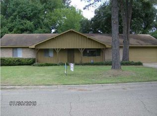 340 Beechcrest Dr, Jackson, MS 39211