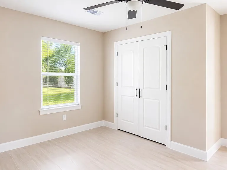 1206B Pinewood Ln — Photo 11