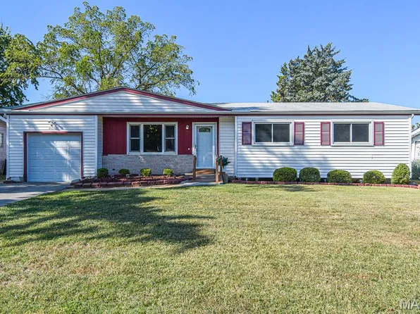 9539 Marveline Dr, Saint Louis, MO 63136