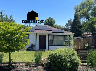 910 Valley View Dr, Medford, OR 97504