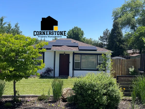 910 Valley View Dr, Medford, OR 97504