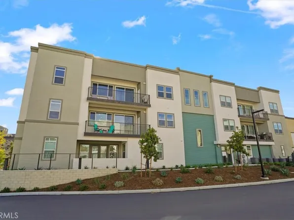 27410 Merlin Pl #205, Valencia, CA 91381