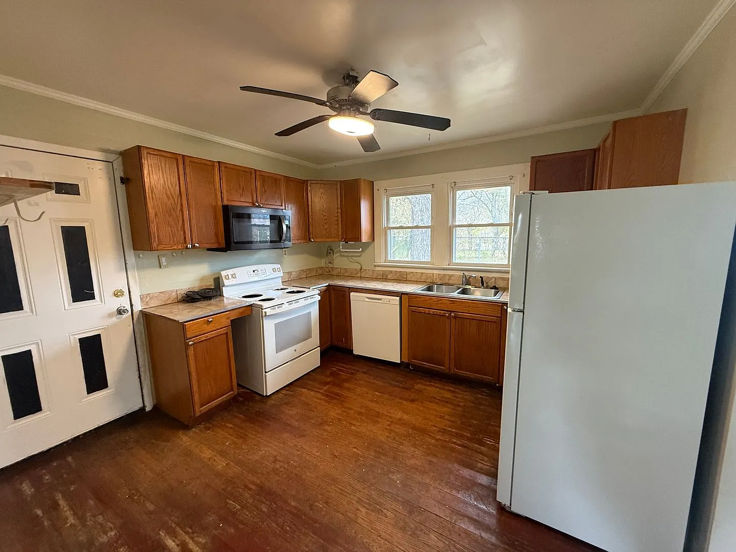 1300 Aggie, Jonesboro - House — Photo 4