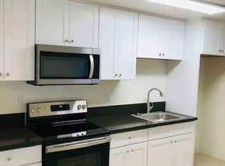 219 S Cypress St APT 6, Orange, CA 92866