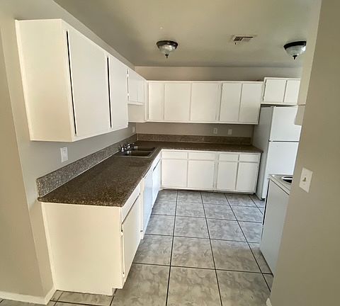 2nd image of 6216 Ilanos Ln #C