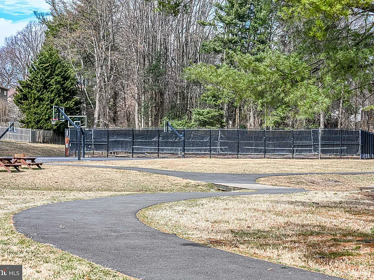 6144 Windward Dr — Photo 40