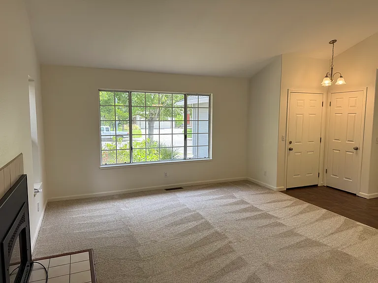131 William Cir — Photo 11