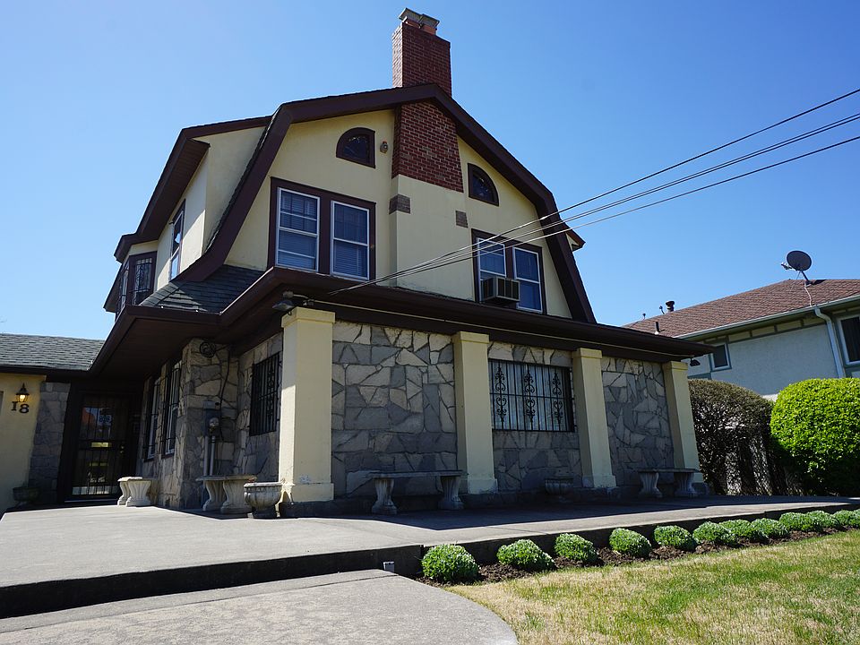 2nd image of 14426 Boulevard