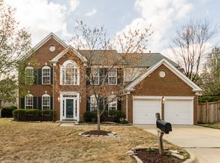 615 Sherwood Forest Pl, Cary, NC 27519