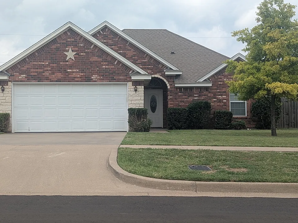 1722 Shawnee Dr