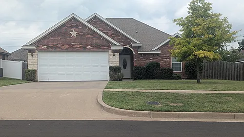 1722 Shawnee Dr Photo 1