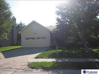 4th image of 4272 S 150th St