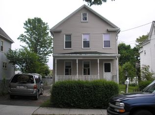 36 Vernon St, Holyoke, MA 01040
