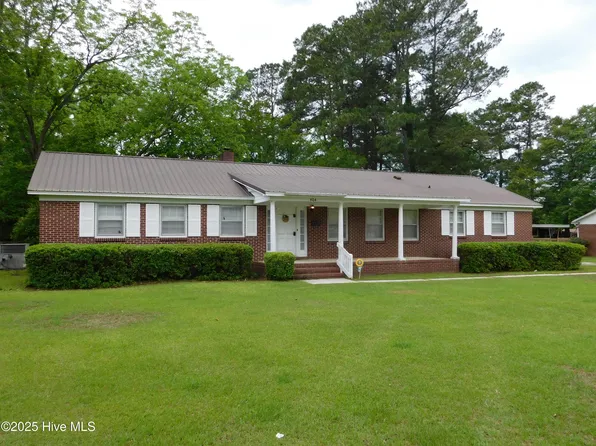 404 N Marlboro Street, McColl, SC 29570