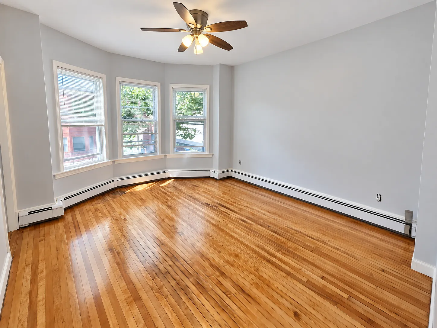2 bed, $3,000 — Photo 1
