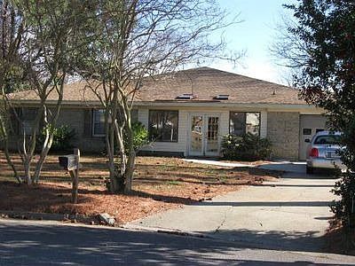 1st image of 4901 Saratoga Cir