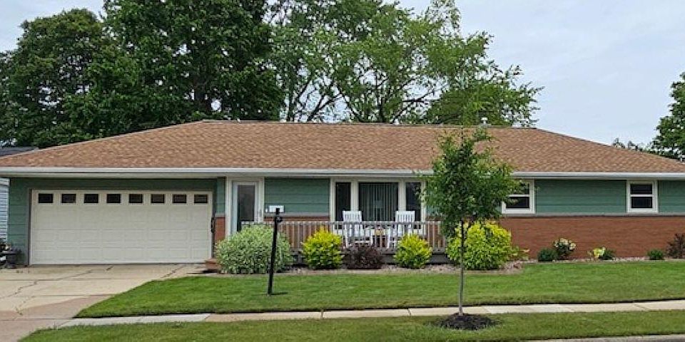 1st image of 1786 Chateau Dr