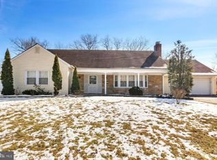 84 Club House Dr, Willingboro, NJ 08046