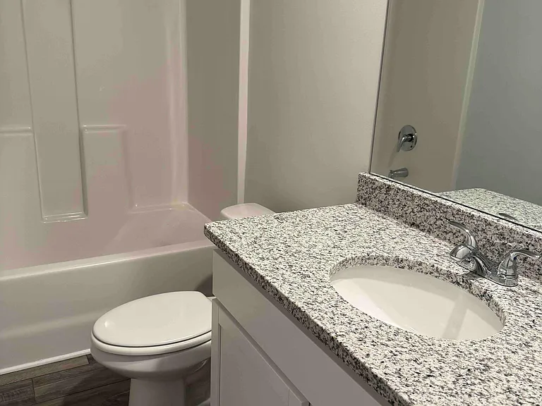 271 Oakwood Dr — Photo 10