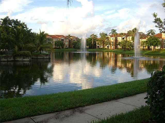 1st image of 4816 N State Road 7 #305