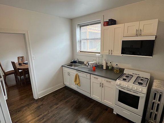 2nd image of 5006 N Hermitage Ave #5008-1E