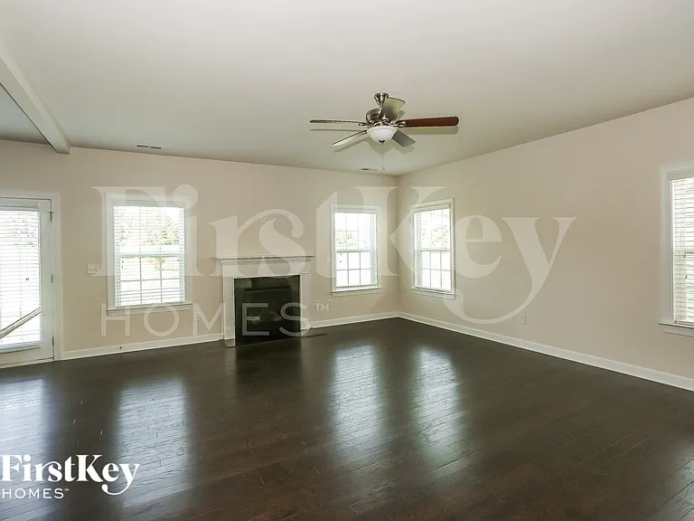 9863 Travertine Trl — Photo 4