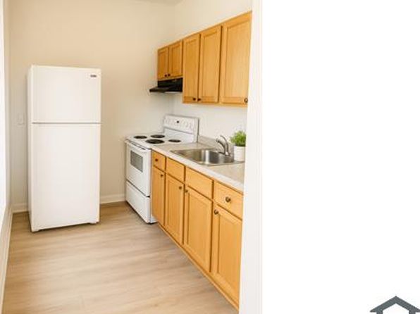 1320 Academy Ave APT C