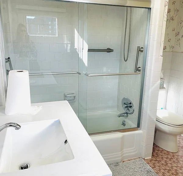 241 Huxley Ave #2 — Photo 3