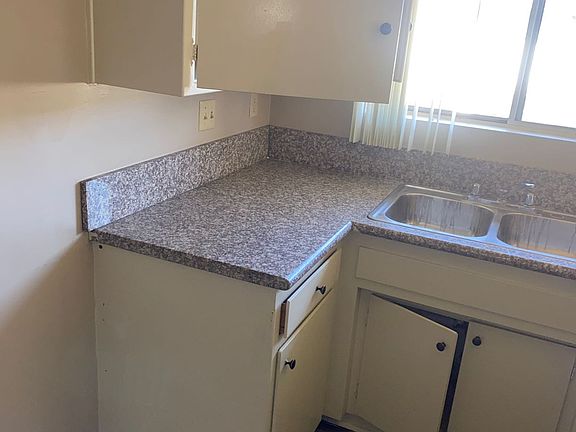 4th image of 12445 Paramount Blvd #11