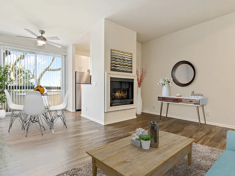 Park Overland Apartments — Photo 38