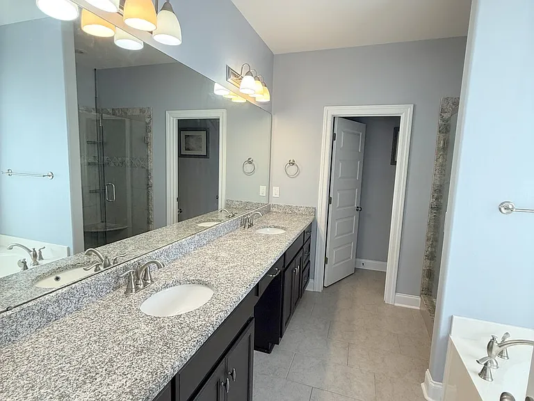 218 Woodgrove Dr NW — Photo 18