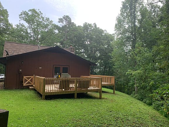 2nd image of 1700 Parkway Dr
