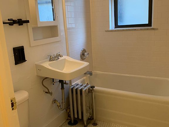 5th image of 2781 N Milwaukee Ave