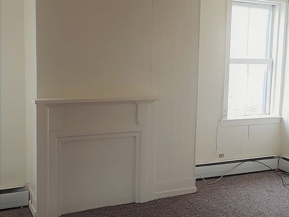 3rd image of 418 Canal St APT 3
