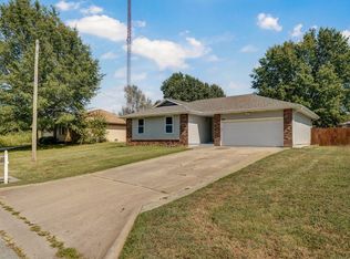 3562 S Colgate Avenue, Springfield, MO 65807