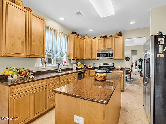 3rd image of 9 Millstone Way