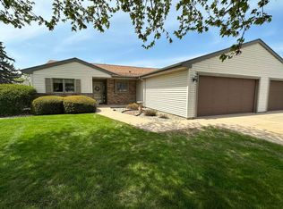 3024 S Petunia Ln, Beloit, WI 53511