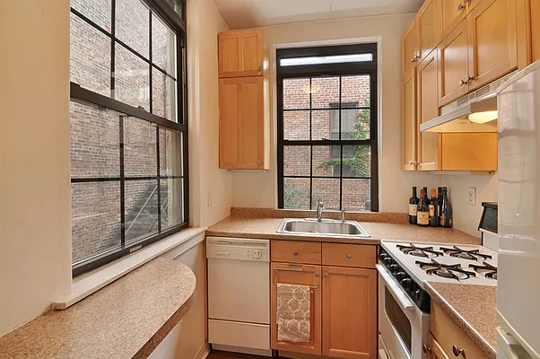 Rented by Corcoran | media 16