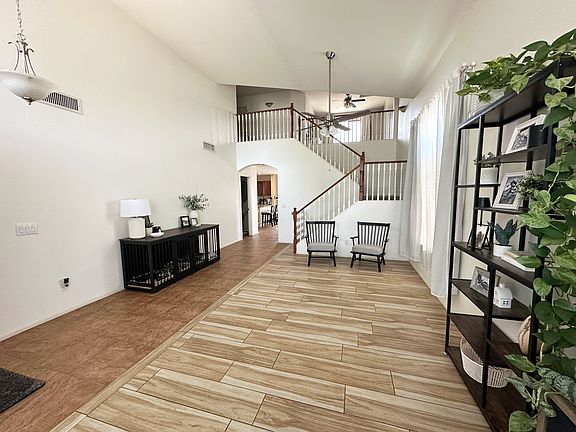 3rd image of 1377 W Corriente Dr