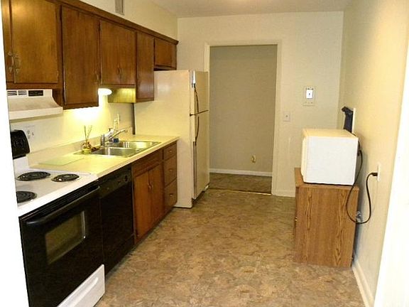 5th image of 1588 Krylon Dr