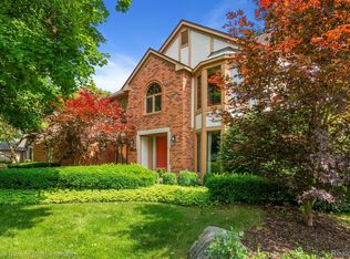 49068 Harvest Dr, Plymouth, MI 48170